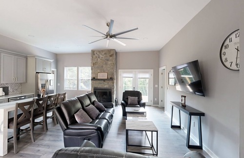 Roaring River House | Scenic Home- Close to water activities with fireplace, W/D, & AC
