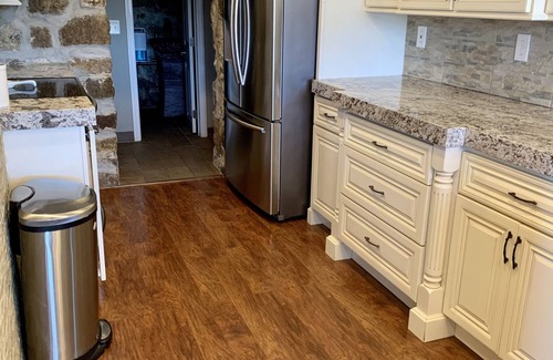 Hopatcong House | Scenic lakeside 4-bedroom house with sauna/hottub!