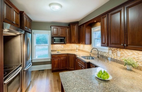 Tenants Harbor House | Scenic Midcoast Maine