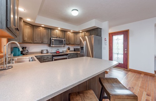 Mountainside House | Scenic Mountain Escape Near Deep Creek Lake
