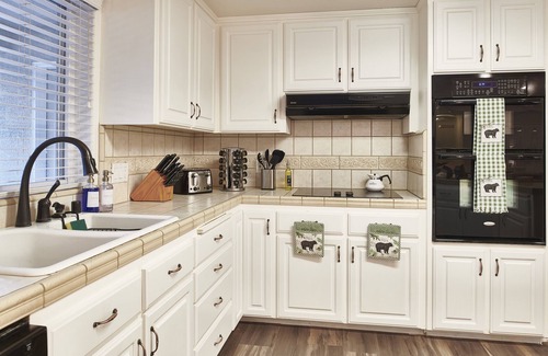 Oakhurst House | Scenic Mountain Views w/Game Room, Pool & Hottubs