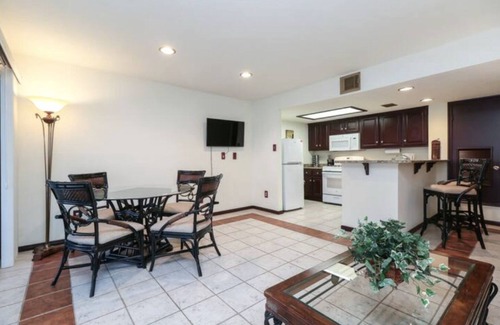 Seven Coves Condo | ⛱ Scenic Over-The-Water Balcony 3 Mile Lake View☀️