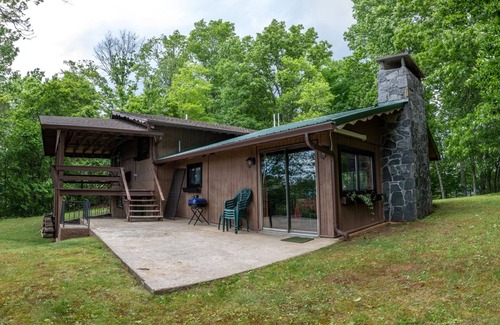 Franklin House | Scenic overlook home in gated community that is spacious and pet friendly.