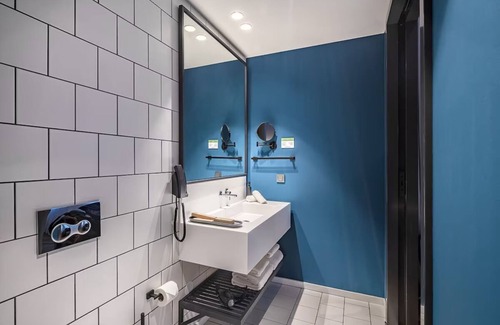 Oisterwijk Hotel | Scenic Place Minutes from Forest Paths — Relax and Explore with Free Parking
