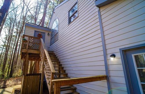 Stone Mountain Apartment | Scenic & Serene Stone Mountain Apartment Hideaway