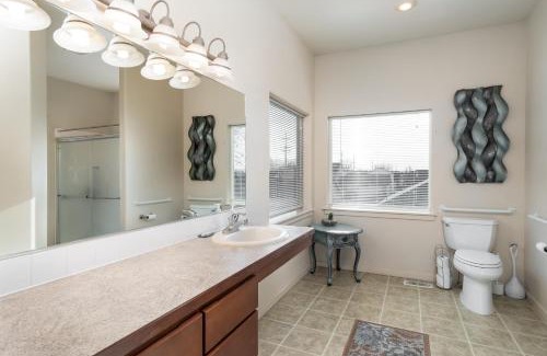 College Place House | Scenic View Landing