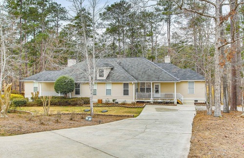 McCormick House | Scenic Water Views: Lakefront Home in McCormick!