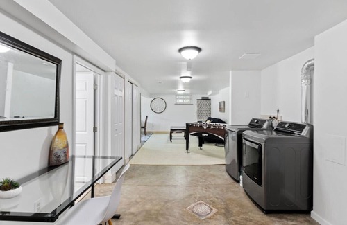 Imperial House | scent-free stay - spacious , big yard and safe neighborhood