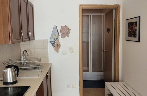 Bar Apartment | Schöne Gemütliche Fewo mit Meerblick, Terrasse und Carport in Strandnähe