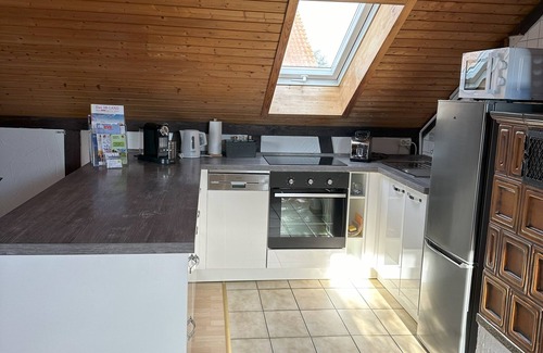 Lochgau Apartment | Schöne, Geräumige Ferienwohnung im Wein- u. Wandergebiet, Freizeitpark I.d. Nähe