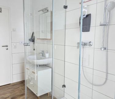 Ilversgehofen Apartment | Schöne große Ferienwohnung 79m2 und 2 Bäder, Zentrumnah, 2OG