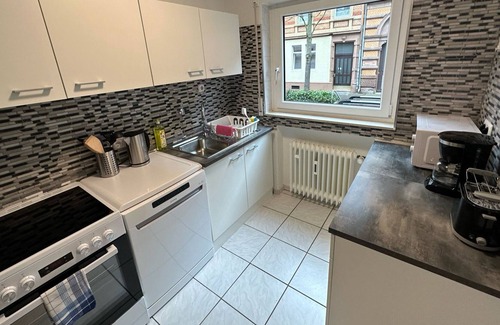 Weststadt Apartment | Schöne, Große und Tolle Wohnung mit Balkon in Toplage - Appartement mit 3,5 Zimmern