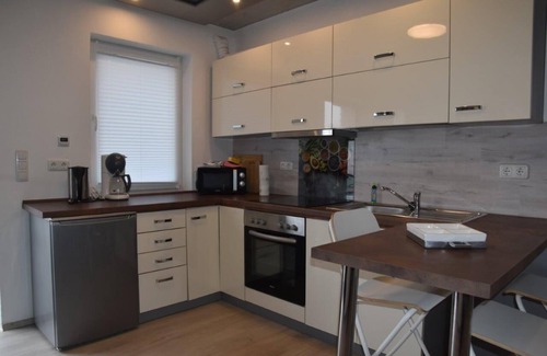 Dingolshausen Apartment | Schönes 1-zimmer-appartement für bis zu 4 Personen mit Kostenfreiem Wlan