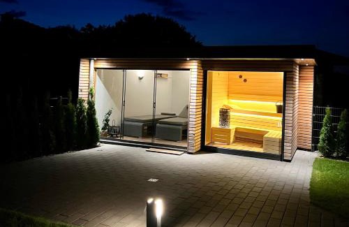 Barssel House | Schönes Ferienhaus mit Sauna am Harkebrügger See in der Nähe von Oldenburg