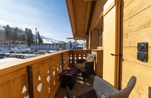 Wildhaus House | Schibenstoll 4-room chalet near the mountain railways