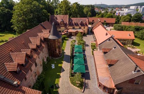 Weiberhof Hotel | Schlosshotel Weyberhöfe