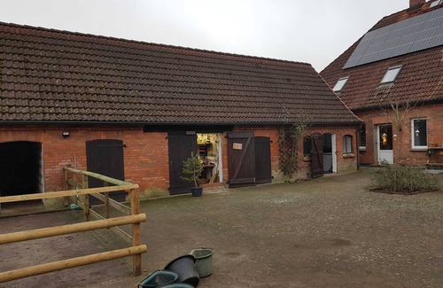 Leussow Apartment | Schnuckelige Kleine Ferienwohnung Direkt an der Lübtheener Heide