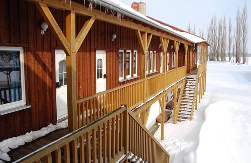 Boddin Apartment | Schoene Ferienwohnung mit Terrasse in Boddin