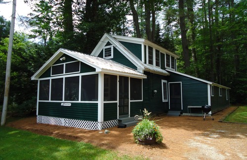 Center Lovell Cottage | School building at Gilmore Camps on Lake Kezar