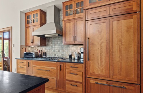 Rangeley House | Schoolmarm Rock - 450' of private waterfront on Rangeley Lake