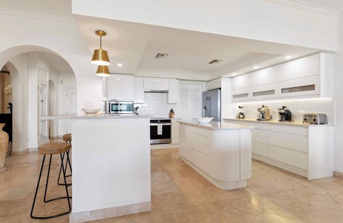 Schooner Bay Condo | Schooner Bay 305 in St Peter by Personal Villas - Breathtaking Haven