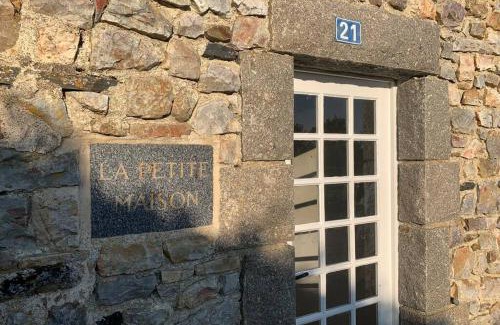 Les Pieux House | SCIOTOT - Bord de mer - La petite maison