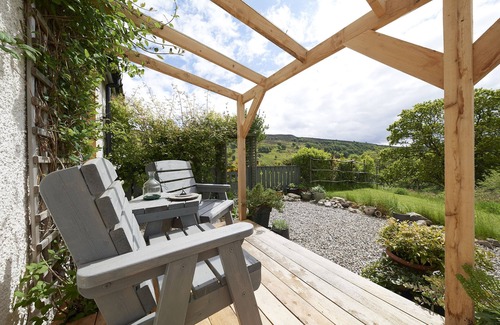 Glen Urquhart Cottage | Scottish Highlands - Tranquil & Cosy Rural Cottage, surrounded by wildlife