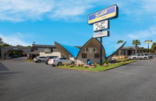 Windsor Park Hotel | Scottish Inns Austin Downtown