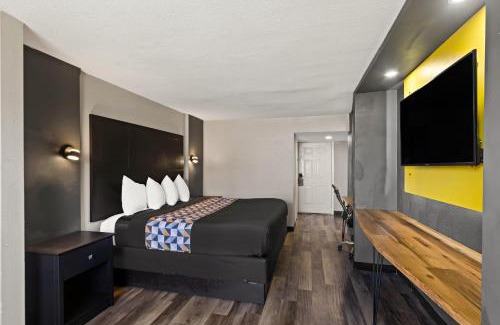 Windsor Park Hotel | Scottish Inns Austin Downtown