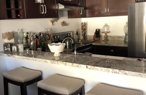Bay Ho Condo | SD Writer's Pad ~ KILLER location near La Jolla, PB, Downtown ~ walk to Trolley!