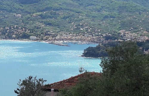 Zoagli House | SEA AND OLIVE TREES PORTOFINO