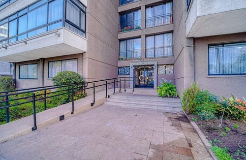 Vina del Mar Condo | Sea Art Summary: Llev
