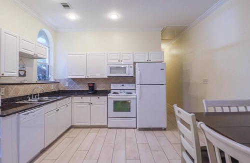 Biloxi House | Sea Breezes in the heart of Biloxi