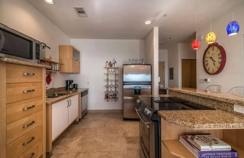Galveston Condo | Sea Deuce by the Ocean | Ocean View | Seawall Blvd
