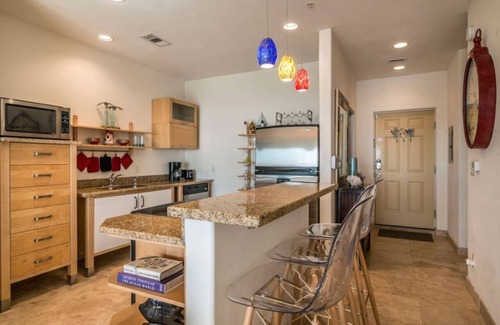 Galveston Condo | Sea Deuce by the Ocean | Ocean View | Seawall Blvd