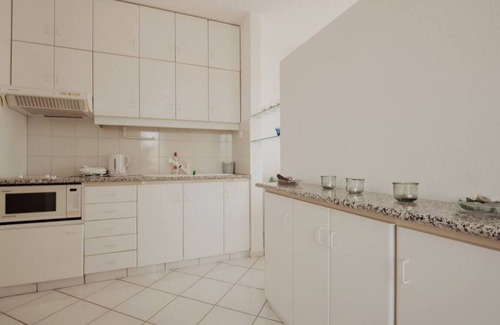 Lavreotiki Apartment | Sea-Front House with private beach, Sounio