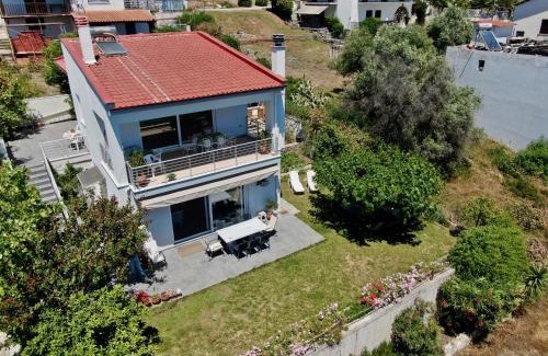 Volos House | Sea front condo on the Gulf of Pagasitikos