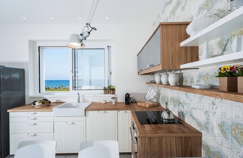 Marina di Modica Villa | Sea front villa with pool and wellness area in Marina di Modica, Sicily
