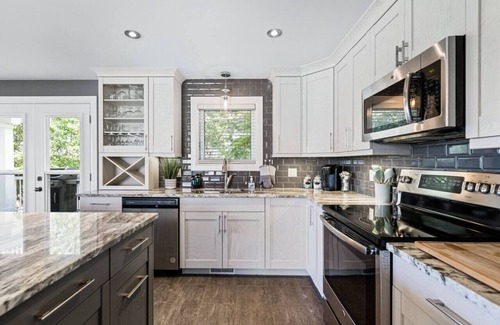 Beaubassin East House | Sea La Vie- Ocean View Vacation Home