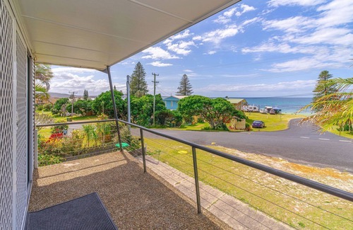 Brooms Head House | Sea La Vie - Ocean Views