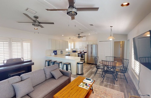 Cutthroat Harbor Estates House | Sea La Vie: Your Oceanfront Escape in Cudjoe Key, Florida 3BD/3BA