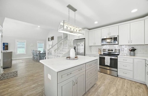 Colington House | Sea-nault View | 3,711 ft to the beach