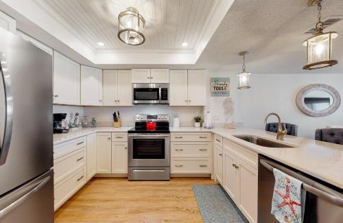 Redington Shores Apartment | Sea Oats 307