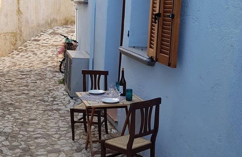 Posada House | Sea panorama - old town house - 2 levels - historical charm - quiet