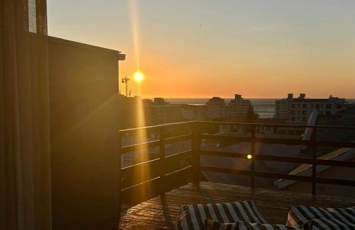 Three Anchor Bay Apartment | Sea Point Open, Large & Romantic 1 Bed Apt