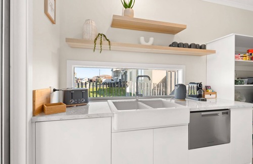Stockton House | Sea Sand and Serenity at Stockton - Stunning Sophistication