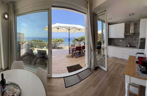 La Ciaccia Apartment | Sea side, panoramic apartment in villa, free WiFi Internet