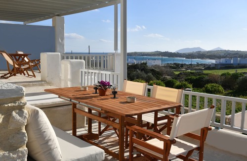 Santa Maria House | Sea Swell Villa 2 - stylish home with shared pool