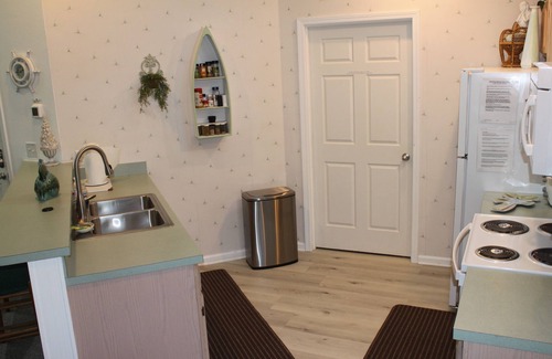Sea Trail Condo | Sea Trail Resort-Beach 1 Mile, On Golf Course, Spacious 1100sf, Linens Provided