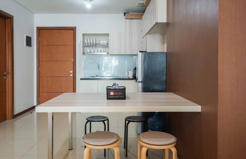 Jakarta Utara Condo | Sea View 2BR Apartment at Green Bay Condominium